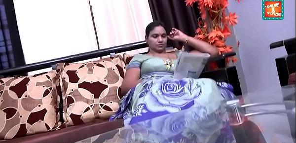  saree aunty seducing and flashing to TV repair boy .MOV